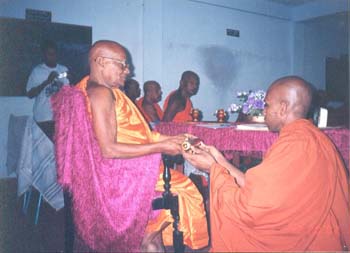 2002 Dec Akta Patra offer by Nayaka thero at Gangaramaya at Paliyagoda 1.jpg